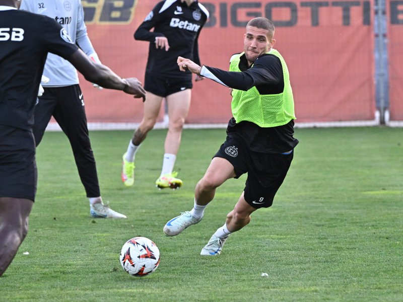 FOTBAL:ANTRENAMENT OFICIAL FCSB INAINTEA MECIULUI CU RFS, UEFA EUROPA LEAGUE (25.09.2024)
