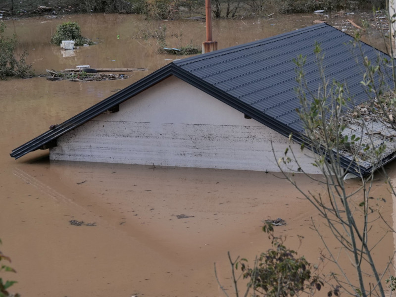 Heavy rains, landslides claim 17 lives in Bosnia-Herzegovina