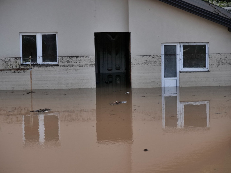 Heavy rains, landslides claim 17 lives in Bosnia-Herzegovina
