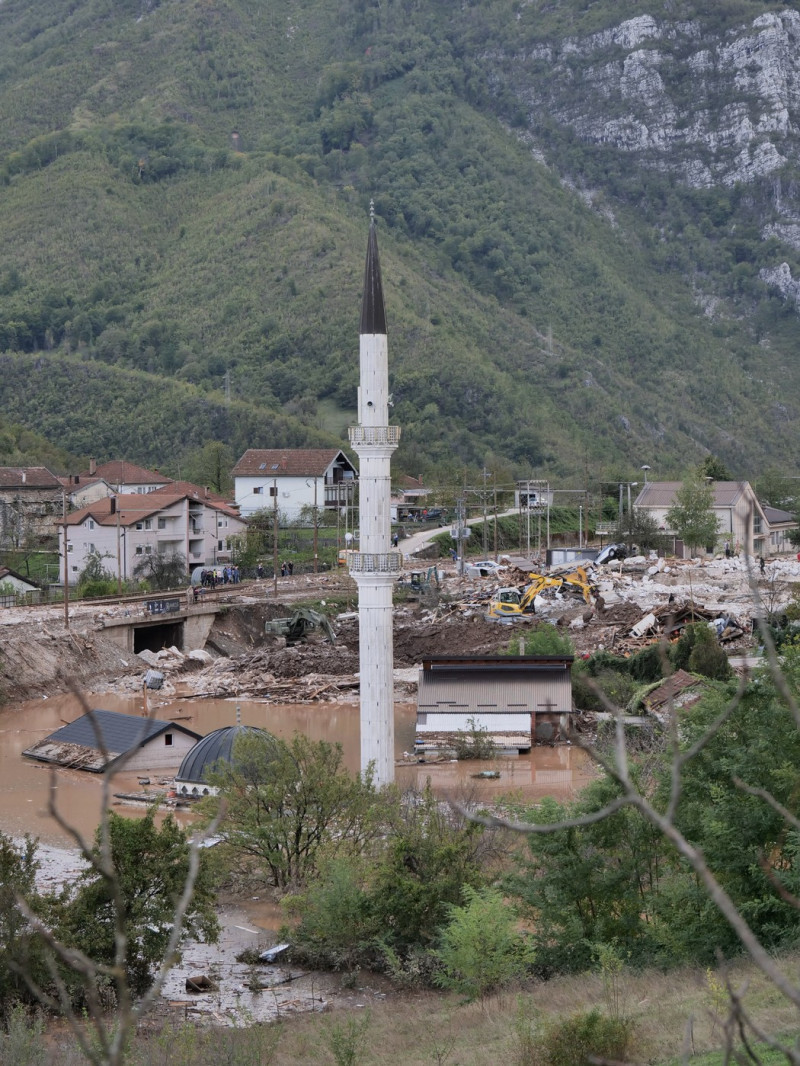 Heavy rains, landslides claim 17 lives in Bosnia-Herzegovina