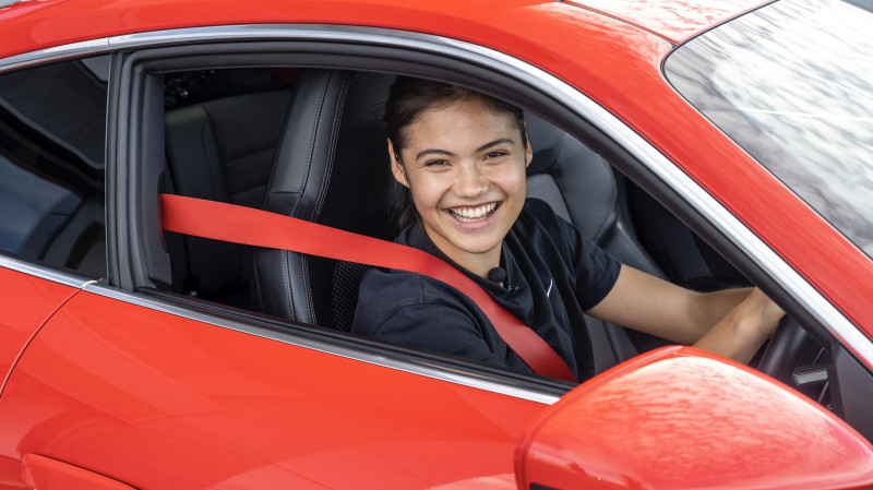 Emma Raducanu fast laps in the Porsche 911 Carrera S at Silverstone