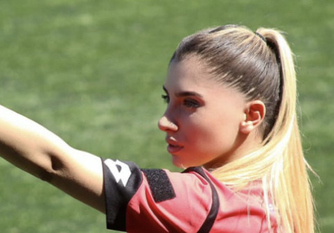 Lovitură după lovitură: după suspendarea pe viață pentru un clip ajuns pe internat, a fost arestată! De ce e acuzată