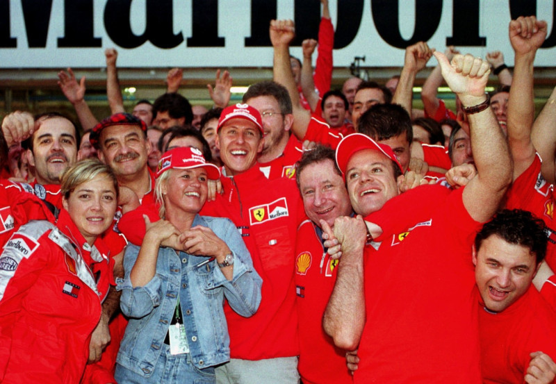 World Sports News - October 8, 2000