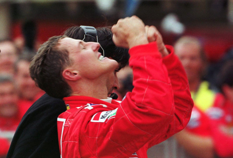 World Sports News - October 8, 2000