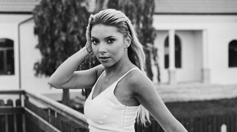 bernadette-szocs
