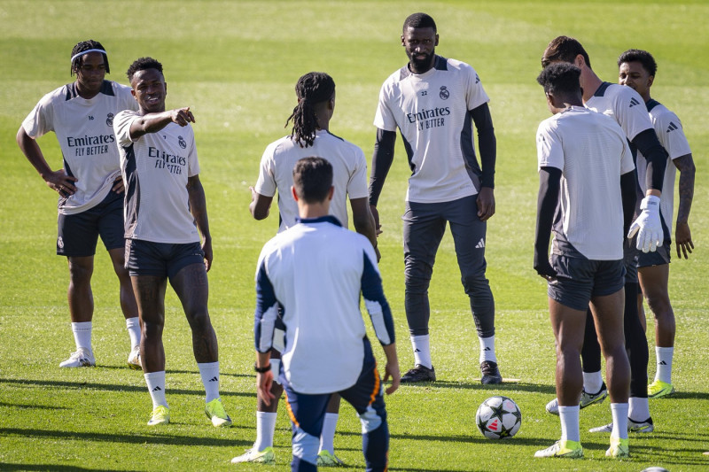 Champions League 2024/25 League Phase MD3: Real Madrid Training Session and press conference, PK, Pressekonferenz Real M