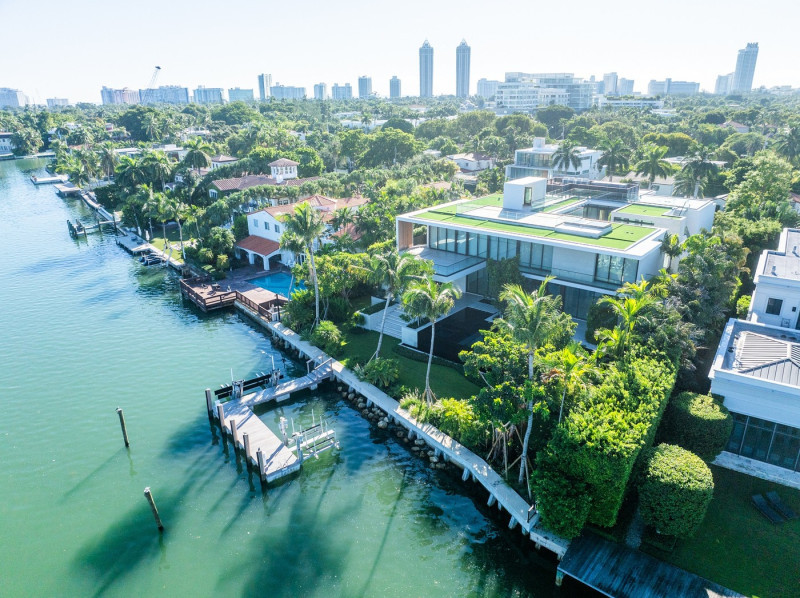 EXCLUSIVE: The new Beckingham Palace! Here's the eye-wateringly glamorous Miami Beach mansion the ultimate power couple are snapping up for a staggering $80 million