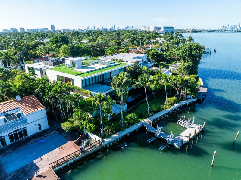 EXCLUSIVE: The new Beckingham Palace! Here's the eye-wateringly glamorous Miami Beach mansion the ultimate power couple are snapping up for a staggering $80 million