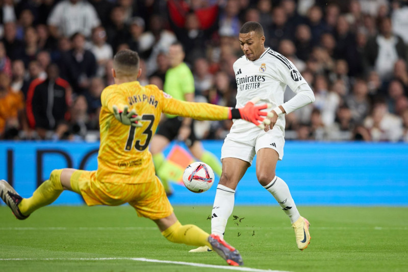 Real Madrid v FC Barcelona - LaLiga - Santiago Bernabéu, Madrid, Spain - 26 Oct 2024