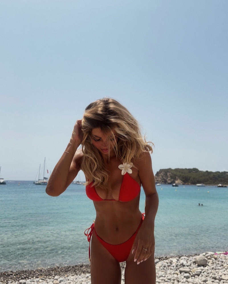 lauraceliav_1723194425_3430725954723448328_45297618