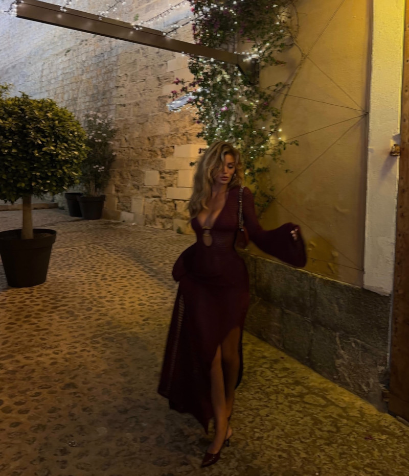 lauraceliav_1723800719_3435811915937396400_45297618