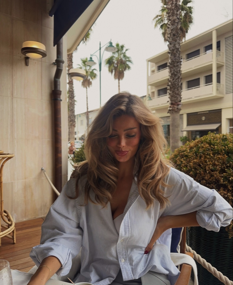 lauraceliav_1728485391_3475109796737334697_45297618