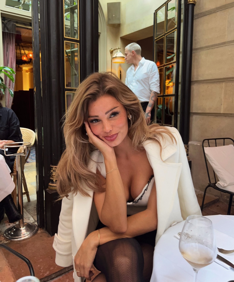 lauraceliav_1730369506_3490914897481501694_45297618