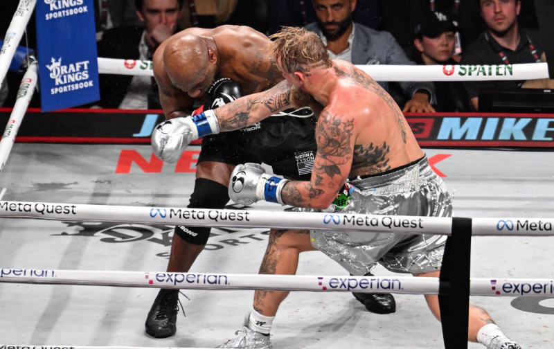 Jake Paul vs Mike Tyson - Premiere Boxing Championship