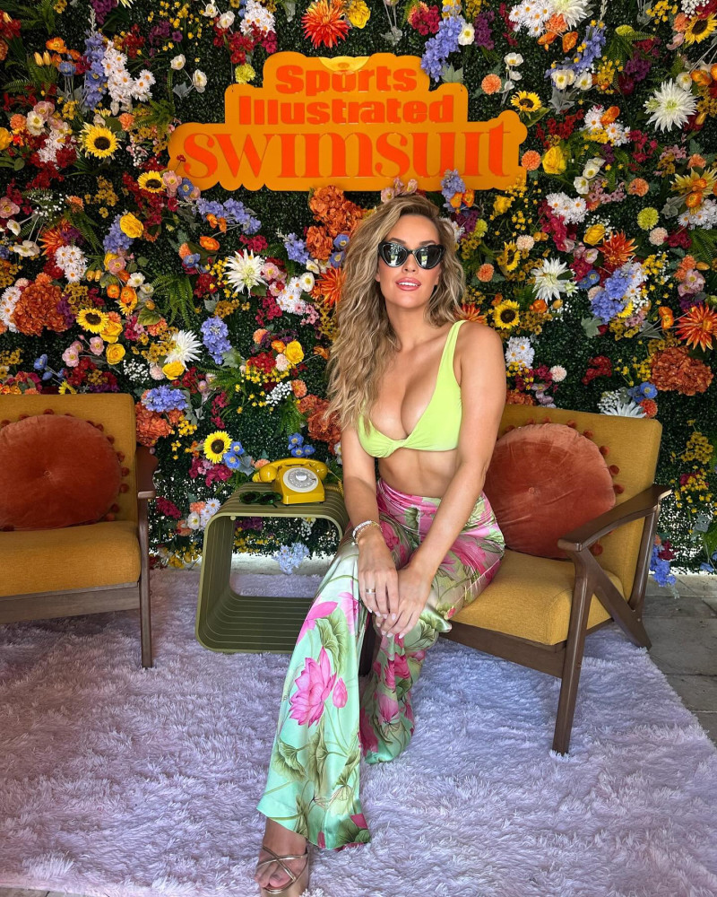 _paige.renee_1716147743_3371614101644856283_1699305640