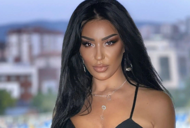 qeqakrelani_1689179619_3145389077850921797_36192960