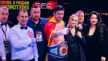 Câți bani a luat Ronald Gavril, după ce a câștigat titlul mondial, în gala organizată alături de Anamaria Prodan