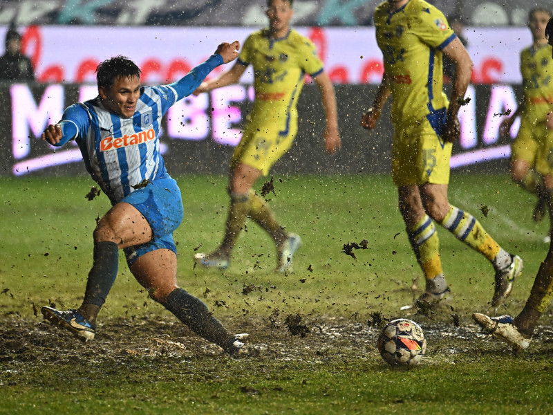 FOTBAL:PETROLUL PLOIESTI-UNIVERSITATEA CRAIOVA, SUPERLIGA SUPERBET (7.12.2024)