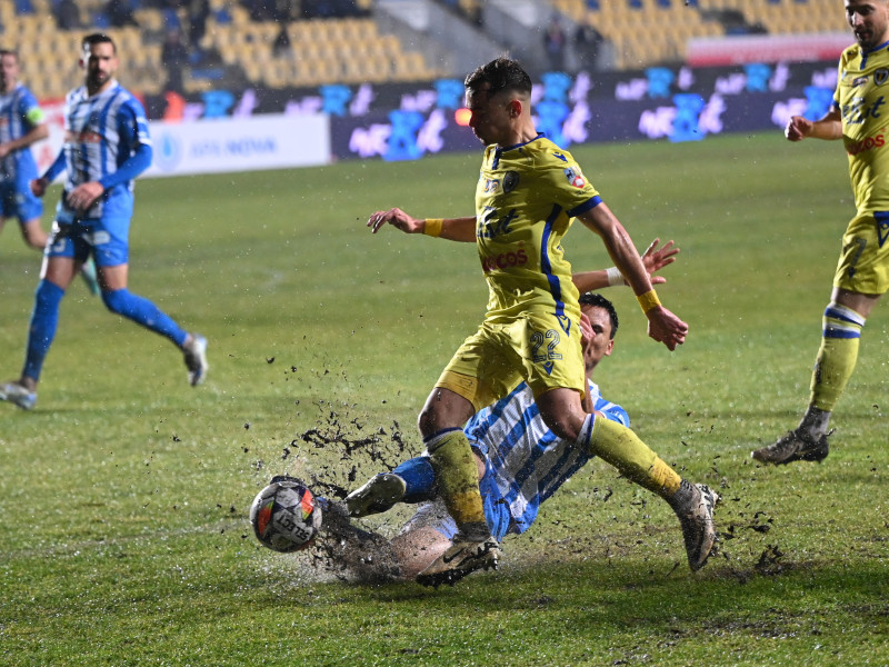 FOTBAL:PETROLUL PLOIESTI-UNIVERSITATEA CRAIOVA, SUPERLIGA SUPERBET (7.12.2024)