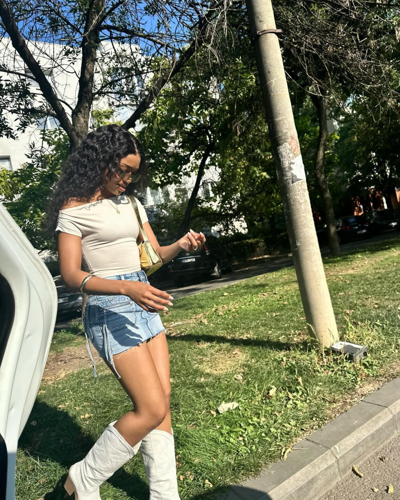 mbali_malindi_1726250793_3456364626714344780_1625680584