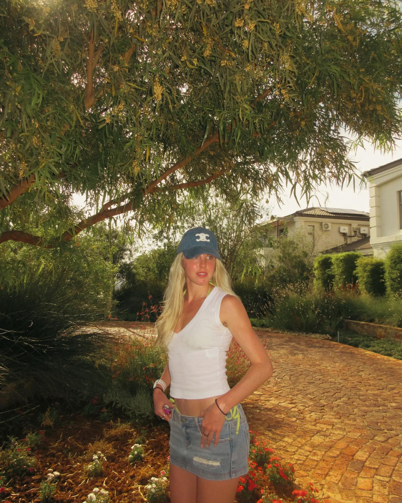 keely.hodgkinson_1732466014_3508501682213693079_1624629611