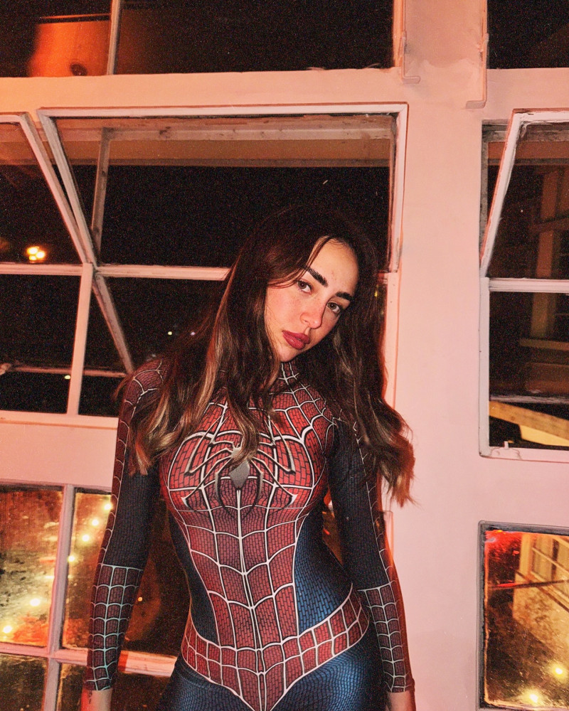 nicki.nicole_1729879672_3486805869817579691_2148324425