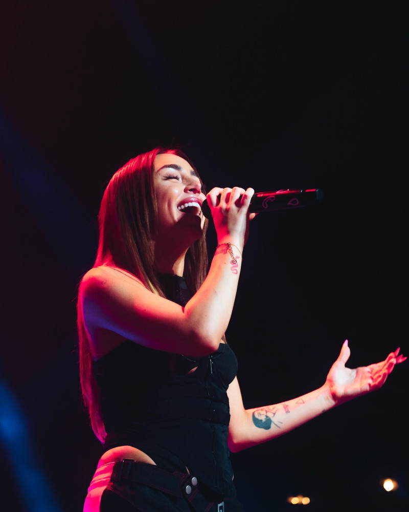 nicki.nicole_1728231569_3472980581687169840_2148324425