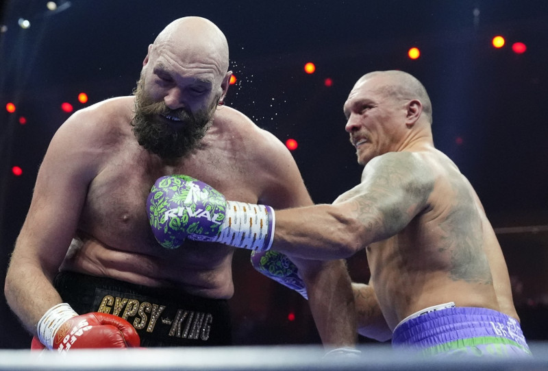 Oleksandr Usyk v Tyson Fury - Kingdom Arena - Riyadh