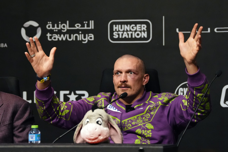 Oleksandr Usyk v Tyson Fury - Kingdom Arena - Riyadh