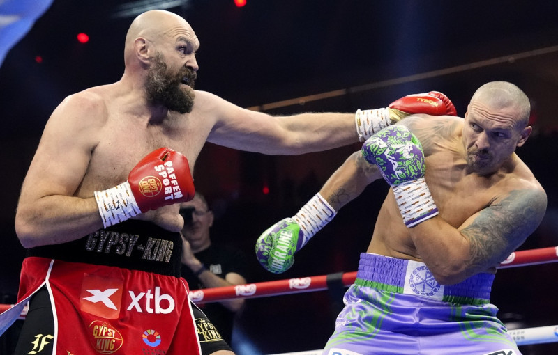 Oleksandr Usyk v Tyson Fury - Kingdom Arena - Riyadh