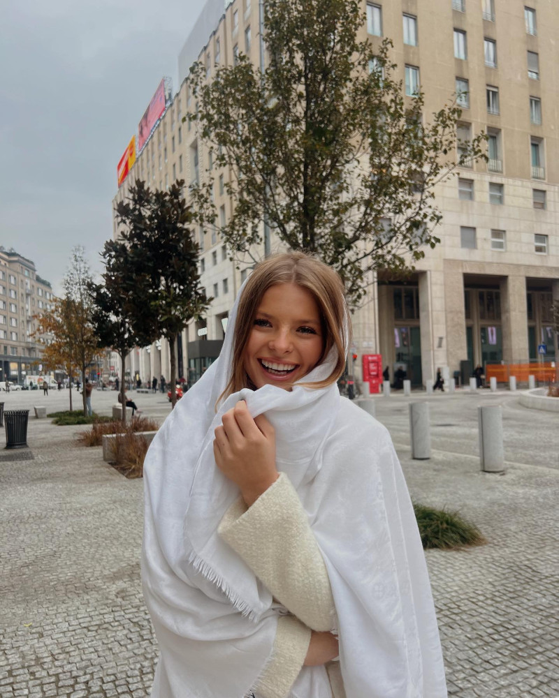 antonia15509_1700476189_3240151578907566675_1400602794