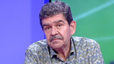 ”Profesore, ce mașină ai?” După ce l-a lăsat ”mască” pe Ilie Dumitrescu, Radu Paraschivescu a renunțat la ”335”