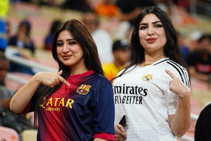 Real Madrid v Barcelona - Spanish Super Cup