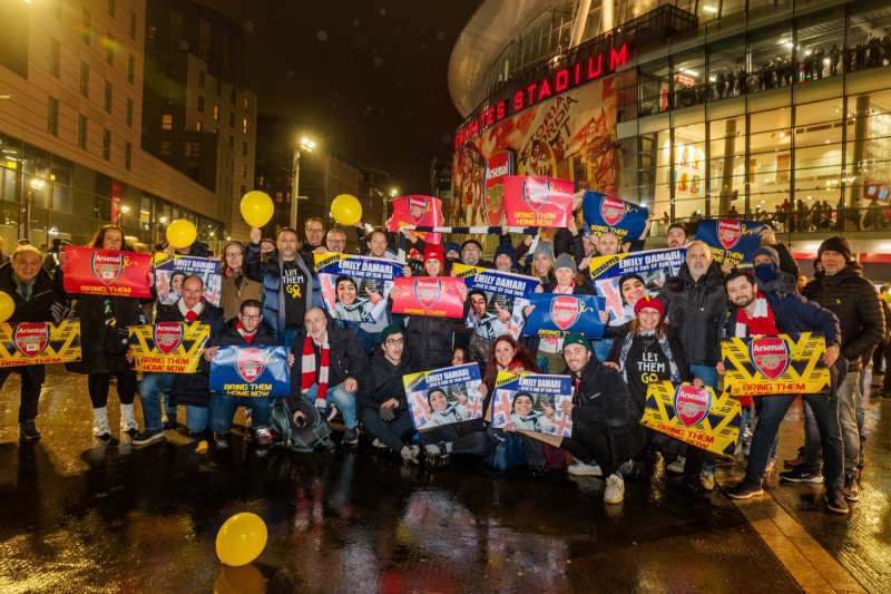 Arsenal and Spurs fans unite following Hostage deal announcement, London, UK