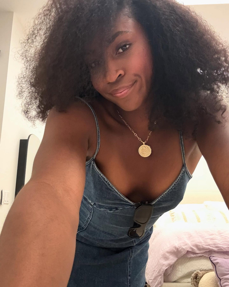 cocogauff_1733423877_3516536815227886474_3684144369