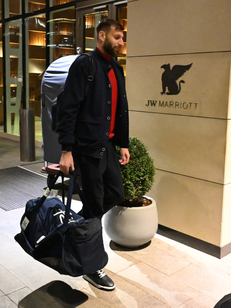 FOTBAL:SOSIRE FCSB HOTEL JW MARRIOTT ABSHERON BAKU (21.01.2025)