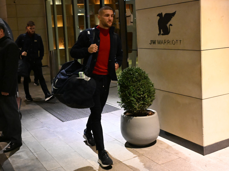 FOTBAL:SOSIRE FCSB HOTEL JW MARRIOTT ABSHERON BAKU (21.01.2025)
