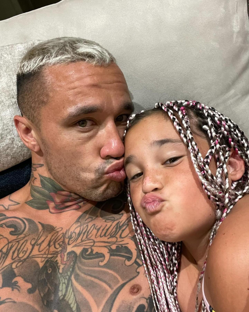 radja_nainggolan_l4_1706595237_3291481874381423535_2907092509