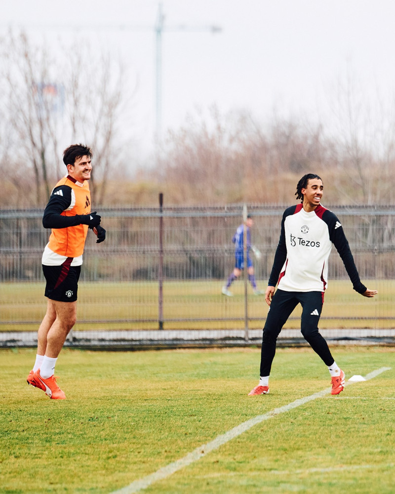 MANCHESTER UNITED ROMANIA (4)