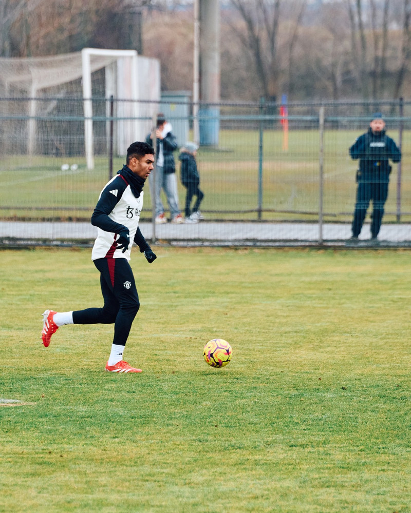 MANCHESTER UNITED ROMANIA (5)