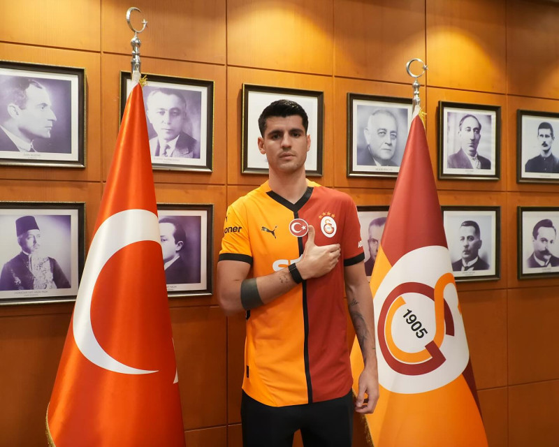 galatasaray_1738529730_3559367815488154118_301557358