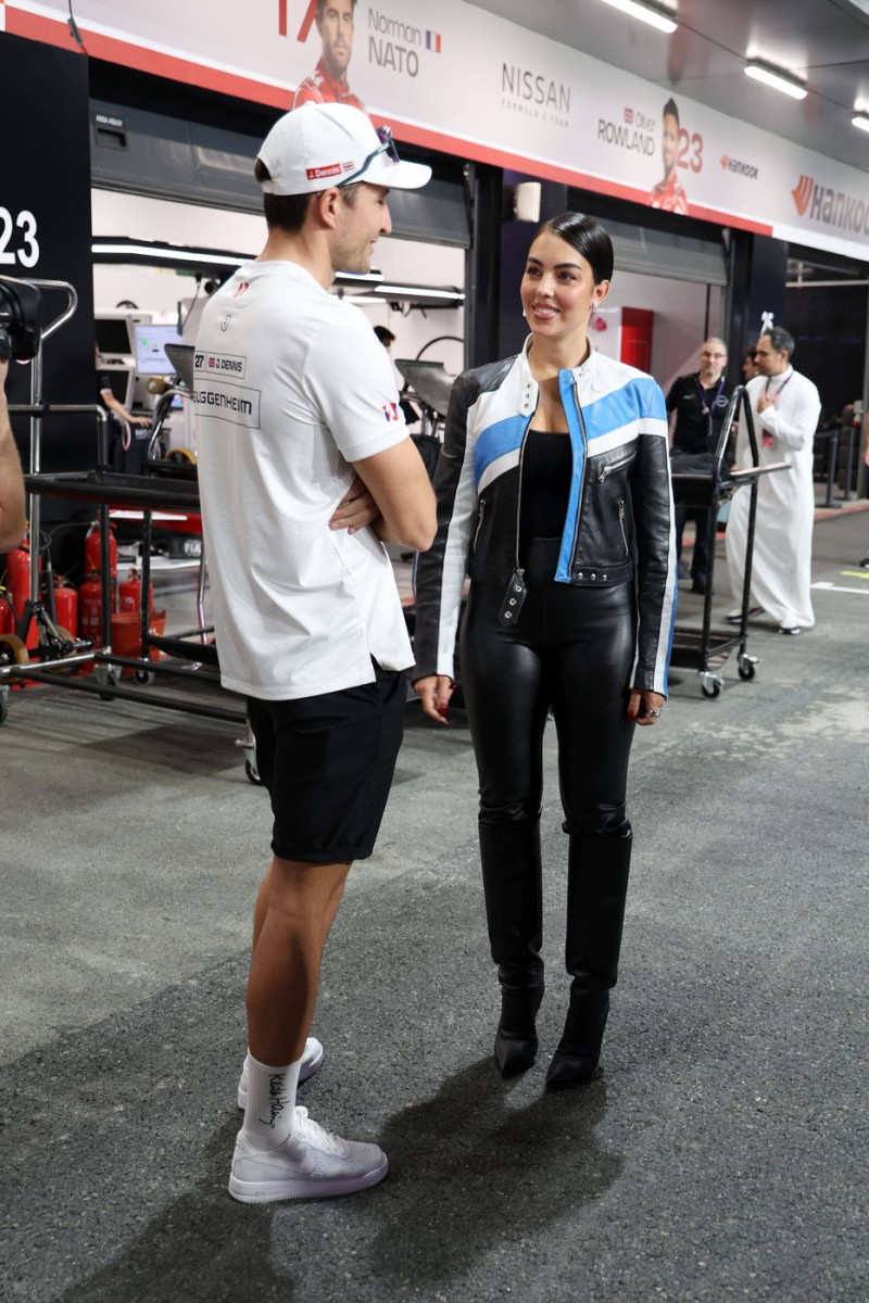 Jake Dennis (GBR) Andretti und Georgina Rodriguez- Freundin von Christiano Ronaldo in der Boxengasse, FIA Formel E Weltm