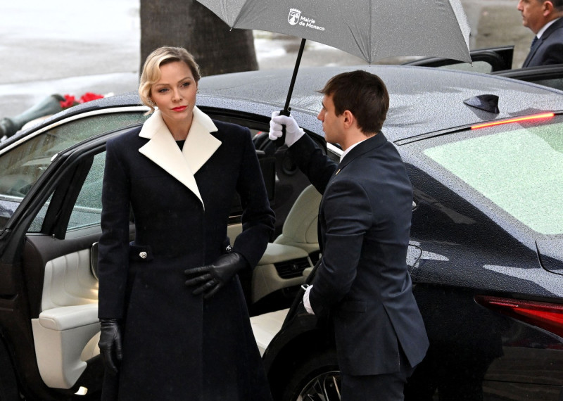 No Tabloïds - Le prince Albert II de Monaco et la princesse Charlene assistent à la messe pontificale dans le cadre de la célébration de la Sainte Devote à Monaco