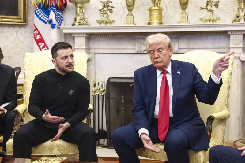 Trump welcomes President Volodymyr Zelenskyy of Ukraine to the White House