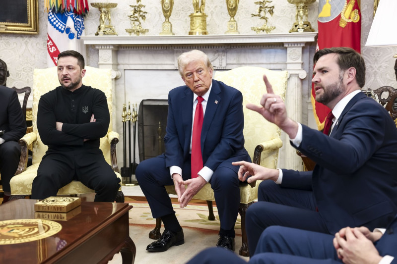 Trump welcomes President Volodymyr Zelenskyy of Ukraine to the White House