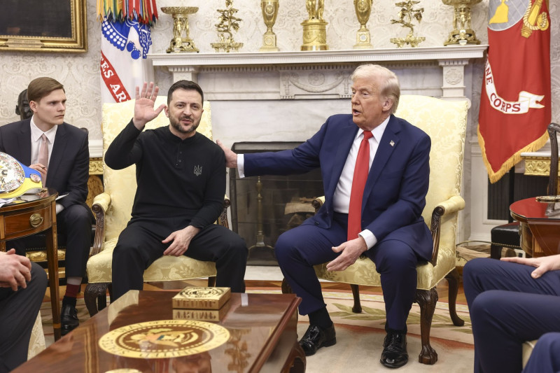 Trump welcomes President Volodymyr Zelenskyy of Ukraine to the White House