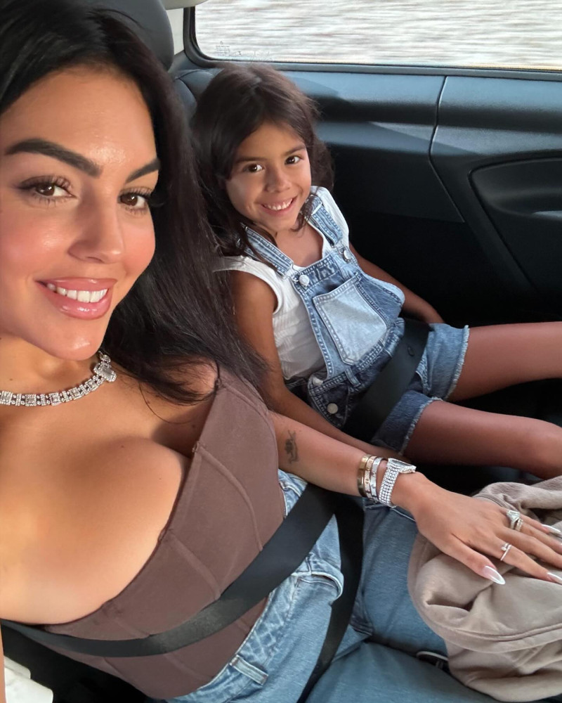 georginagio_1725180378_3447385340589637276_2004882586