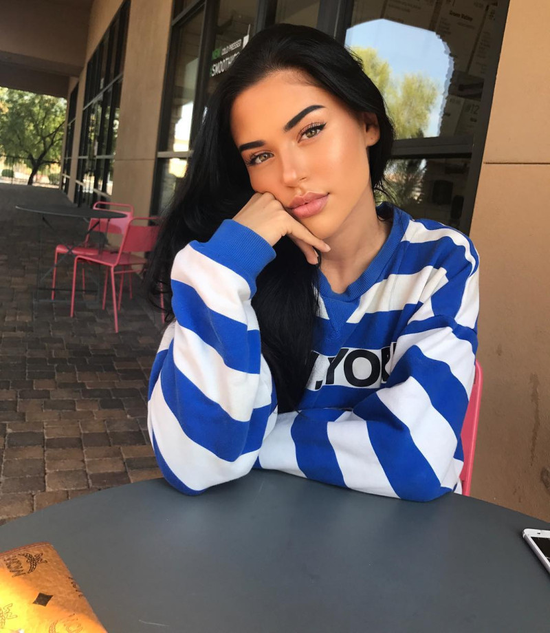 ashlyncastro_1504478208_1596001351211616222_551731010