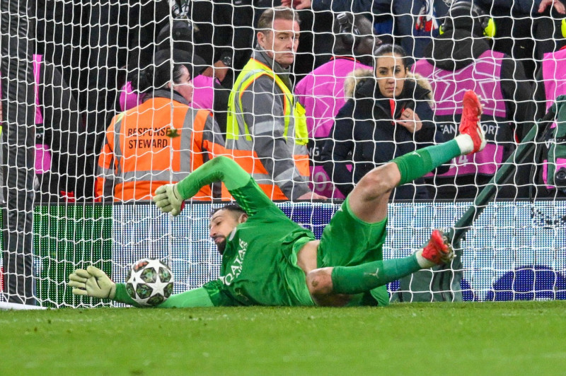 Liverpool v Paris Saint-GermainUEFA Champions League