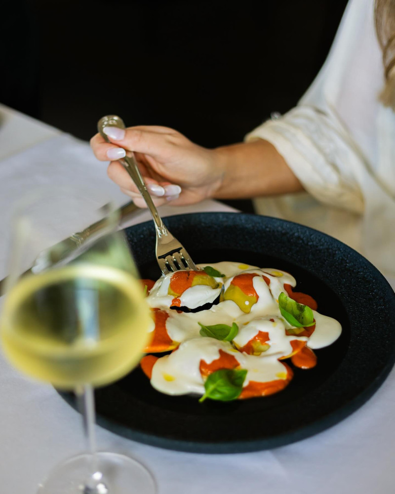 toto.restaurants_1716219286_3372214249964278789_8144400527